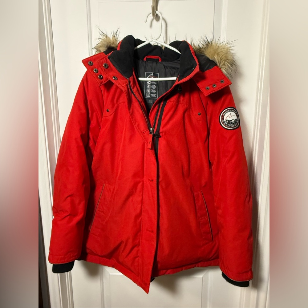 Alpine Tek Women’s Red Down Winter Parka Coat – Faux Fur Hood – Size 1X